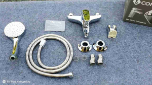 Sen tắm nóng lạnh TCON TC-ST009