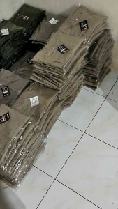 MANDEMS - Celana Cargo Pendek Khaki Reguler Katun Twil