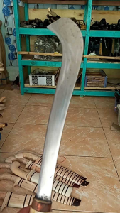 Perkakas Berang Baja Kuat Kokoh Buat Pekerjaan Dikebun
