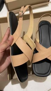 Bea Flat Sandals