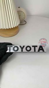 Emblem Logo Toyota untuk Mobil Corolla DX Bagian Belakang