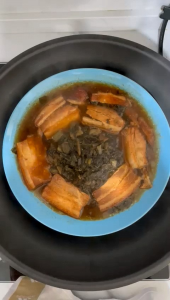 【MR MAKAN FOOD 好味美食】Mui Choy Kau Yoke 梅菜扣肉 350g | Mei Cai Kou Rou FROZEN Dim Sum Pau Dessert Dishes Seafood Dimsum Fresh Hot Pot Steamboat 新鲜冷冻 点心 包子 包点 糕点 甜点 甜品 小吃 海鲜 火锅料理 | Traditional Handmade 传统手工古早味 | 好吃流口水 Lao Hao Sui TASTE | Delicious 正宗 美味 Hochiak