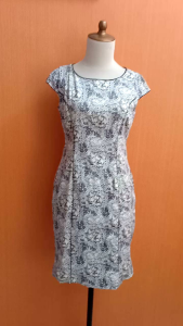 mini midi dress wanita putih motif bunga hitam THE EXECUTIVE cewek S M bodycon santai kerja kuliah