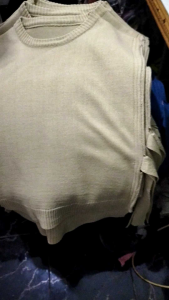 Rompi rajut tali samping