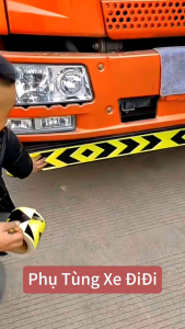 Băng dính phản quang rộng 5cmDecal phản quang trang trí và cảnh báo an toàn oto xe tải xe máy xe đạp điệnbăng keo mũi tên phụ kiện phụ tùng xe