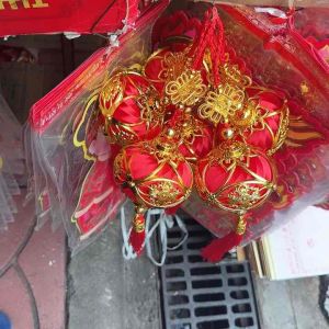 5 นิ้ว ตรุษจีน มบูรณูฏี โมบายแขวน โคมไฟจีน ชุดทองลายดอกไม้บาน ร่ำรวย ขนาด ราคา 1เส้น