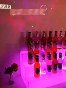 ที่วางขวดไวน์ LED ชั้นวางค็อกเทล วิสกี้ 3ชั้น แบบชาร์จไฟได้ ชั้นวางไวน์สร้างสรรค์