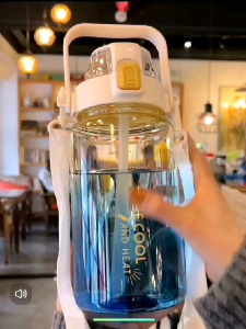 1500ml/2000ml BPA FREE Water Bottle Handle / Strap Portable Sport Gym Bottle Viral Botol Air 1.5L/2.0L便携式不含BPA水瓶 水壶