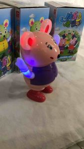 ของเล่นหุ่นหนูเต้นระบำ ตุ๊กตาเต้นได้มีเสียงมีไฟ