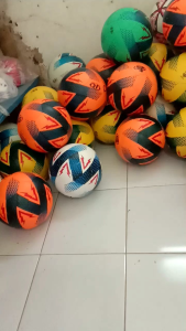 Bola sepak ORTUSEIGHT size5/bola kaki ukuran besar bonus pompaan jaring&pentil