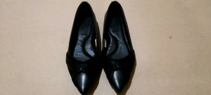 sepatu balet cantik murah bekualitat dengan sol karet anti licun