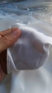 Vải Lụa Mango trắng biên chỉ xanh loại 1 chất vải dày dặn- giá bán theo quần áo dài( khổ 1m6)