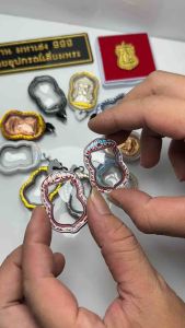 กรอบพระเลเซอร์แบบสำเร็จ ขนาดพระ 2.1x3.0 cm. เสมาหลวงปู่ทวด ไซต์ยอดนิยม แบบใส่เองได้ที่บ้าน วัสดุเป็นอะคริลิค สินค้าพร้อมส่ง