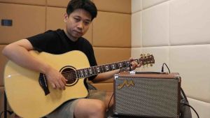 ตู้แอมป์กีต้าร์โปร่งไฟฟ้า Most Acoustic Amp MA-15PC กำลัง 15วัตต์ งานดีไซน์สวยหรู มีเอฟเฟค รีเวิร์บ คอรัส พร้อมของแถมจัดเต็ม