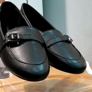 Flat Shoes Wanita / Sepatu Kerja by Bata - 5516619