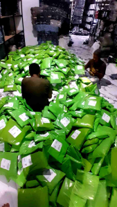 celana cargo panjang anak laki laki perempuan pinggang karet elastis usia 1-6 tahun fashion kids anak bunda warna hitam cream coklat kain semiwoll salur