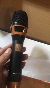 Micro có dây cao cấp JBL 68S Khung Thân Hợp Kim Ko GỉHút Giọng Hát Nhẹ Hỗ Trợ Chống Hú Tốt. Chuyên Karaoke Gia Đình Phổ Thông - Gia Khang Shop