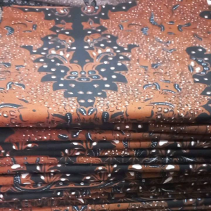 Jarik Buntal Godong Warna Coklat Tua Klasik