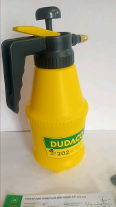 Bình tưới cây phun sương ducdaco 2 lít