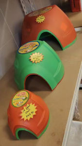 living world small pets hideout igloo  仓鼠躲避 天竺鼠窝 兔子窝