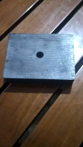 magnet kotak ukuran 85x65x18cm jenis ferite