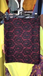 กระโปรงลูกไม้ ทรงเอรัดรูป เอวสูง สไตล์เกาหลี สีดำแดง ไซส์ S เอว 26 นิ้ว ใส่สวยเซ็กซี่มาก งานดี