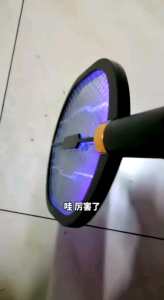 Raket nyamuk Pembasmi nyamuk 3in1 bisa dilipat gantung duduk dan lampu ultra violet Murah