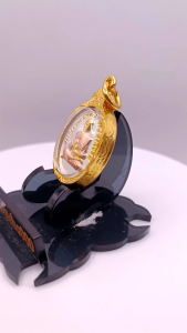 K454 จี้ หลวงพ่อโต สมเด็จโต เนื้อทองทิพย์ วัดอินทร์ เลี่ยม กรอบทองไมครอน ขนาด 3.5x2.0 cm. สำหรับเครื่องรางและสิ่งศักดิ์สิทธิ์