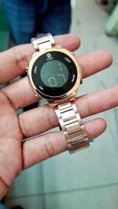 Jam Tangan Wanita Zirist Original: Fitur Lengkap & Anti Air\\n\\nJam tangan wanita Zirist original adalah pilihan tepat bagi Anda yang mencari jam tangan digital dengan fitur lengkap dan anti air. Dengan desain elegan dan stylish, bahan stainless steel berkualitas, serta fitur digital dan anti air, jam tangan ini menjadi pilihan ideal untuk penampilan sehari-hari.\\n\\n Keunggulan Jam Tangan Wanita Zirist\\n\\n Desain Elegan & Stylish\\n\\nJam tangan wanita Zirist original hadir dengan desain elegan dan stylish yang cocok untuk penampilan kasual maupun formal. Model jam tangan ini akan membuat penampilan Anda semakin menarik dan trendi.\\n\\n Bahan Stainless Steel Berkualitas\\n\\nJam tangan wanita Zirist original terbuat dari bahan stainless steel berkualitas yang tahan lama dan tidak mudah berkarat. Bahan ini juga ringan dan nyaman dipakai sepanjang hari.\\n\\n Fitur Digital & Anti Air\\n\\nJam tangan wanita Zirist original dilengkapi dengan fitur digital yang memudahkan Anda dalam melihat waktu, serta fitur anti air yang membuat jam tangan ini aman digunakan saat berenang atau mandi.\\n\\n Cara Memilih Jam Tangan Wanita Zirist Sesuai Keinginan\\n\\n Pertimbangkan Desain & Model\\n\\nSaat memilih jam tangan wanita Zirist original, pertimbangkan desain dan model yang sesuai dengan penampilan Anda. Pilihlah model yang membuat Anda merasa percaya diri dan nyaman.\\n\\n Pilih Ukuran Jam yang Cocok\\n\\nPastikan ukuran jam tangan wanita Zirist original yang Anda pilih sesuai dengan pergelangan tangan Anda. Ukuran yang pas akan membuat jam tangan lebih nyaman dipakai sepanjang hari.\\n\\n Perhatikan Fitur Tambahan\\n\\nSelain fitur digital dan anti air, jam tangan wanita Zirist original juga dilengkapi dengan fitur tambahan lainnya seperti alarm, countdown, dan stopwatch. Pastikan fitur-fitur tersebut sesuai dengan kebutuhan Anda.\\n\\n Tips Perawatan Jam Tangan Wanita Zirist\\n\\n Membersihkan Jam Secara Rutin\\n\\nMembersihkan jam tangan wanita Zirist original secara rutin dapat menjaga kebersihan dan keindahan jam tangan Anda. Gunakan kain lembut dan basah untuk membersihkan jam tangan.\\n\\n Hindari Paparan Debu & Air\\n\\nHindari paparan debu dan air pada jam tangan wanita Zirist original. Meskipun jam tangan ini anti air, sebaiknya hindari penggunaan jam tangan saat berenang atau mandi.\\n\\n Simpan di Tempat yang Aman\\n\\nSimpan jam tangan wanita Zirist original di tempat yang aman dan kering saat tidak digunakan. Hal ini dapat mencegah kerusakan pada jam tangan.\\n\\nDengan memilih jam tangan wanita Zirist original, Anda akan mendapatkan jam tangan digital dengan fitur lengkap dan anti air yang aman digunakan sepanjang hari. Desain elegan dan stylish, bahan stainless steel berkualitas, serta fitur tambahan lainnya membuat jam tangan ini menjadi pilihan ideal untuk penampilan sehari-hari Anda.\n}