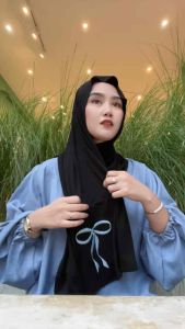 Hijab Pashmina Coquette Adem Lembut dan Nyaman
