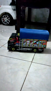 TRUK OLENG MINIATUR FULL VARIASI LAMPU DAN TERPAL KAYU