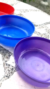 ขันน้ำ ขันกลม ขันพลาสติก  ใบสีสันสวยงาม -Perfectworlds