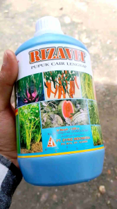 RIZAVIT Pupuk Cair lengkap 1 Liter PEREKAT PERATA PEMBESAR BUNGA