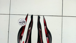 STIKER STRIPING LIS LES POLET PLAT BODY MOTOR YAMAHA MIO SOUL 2011 2012 KARBU HITAM MERAH