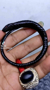 GELANG AKAR BAHAR HITAM UKIR ULAR GURUN PASIR