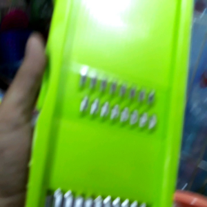 Parutan serbaguna /parutan wartel/Parutan kentang/parutan singkong pisau bisa bonkar pasang