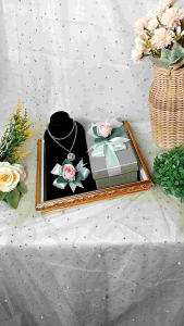 Kotak Uang dan Kalung Nampan Frame Seserahan/ Lamaran Tutup Mika - FUK2