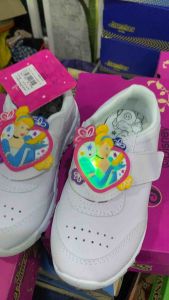 Gerry Gang รองเท้านักเรียนอนุบาลหญิง เกอรี่แก๊ง รุ่น 2219 ไซส์26-34