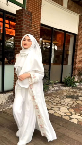 Pashmina Dubai Shawl Pasmina Oman Arabian Voal Bahan Lembut 180x75 Cm