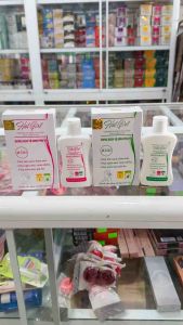 Dung Dịch Vệ Sinh Phụ Nữ HOT GIRL 100ml Dành Cho Độ Tuổi 15 -50 HOTGIRL