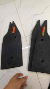 Thảm lót chân Air Blade đời 2007- 2013-2019 2025các đời dành cho ab số lượng 1 cặp. ae chọn đúng đời xe nha chất liệu cao su