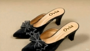 OVIA SANDAL HEELS RUNCING PITA