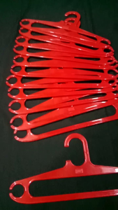 hanger 17 inch varian warna(jual lusinan)