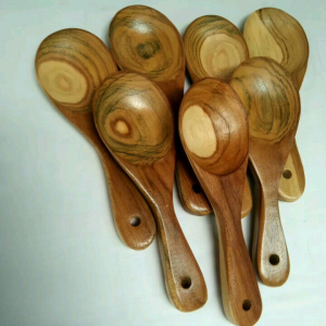 centong nasi kayu jati ready