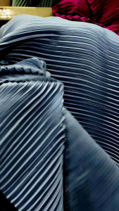 Kain Bahan Satin Plisket Premium / Bahan Plisket Satin Silk (Harga 05 Meter)