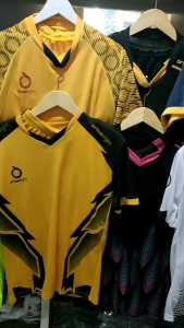 Baju Olahraga Sablon Nama & Nomor: Setelan Pakaian Olahraga Pria & Wanita