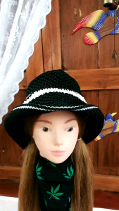 หมวกถักโครเชต์ หมวกทรงบักเก็ต 5in1 จัดทรงได้ 5 สไตล์ หมวกถัก งานแฮนด์เมด มีเสน่ห์ เท่ห์ มีไสไตล์ ไม่เหมือนใคร ทำจากไหมถักหมวกเกรดเอตราSwan ทอด้วยรักถักด้วยใจ  (1ใบ/แพ็ค)