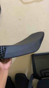 Jok Motor Fiz R Slim: Variasi Kulit & Desain Modern