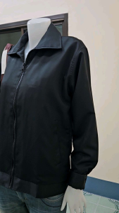 เสื้อแจ็คเก็ตสีดำ ไซส์L