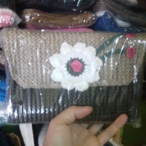 Tas Rajut Selempang Bunga Tangkai